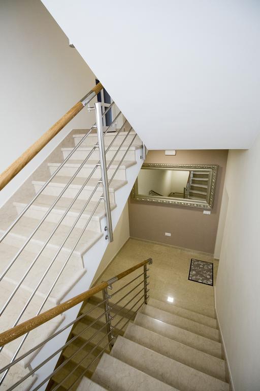 Lct Apartment Laura 奥米什 外观 照片