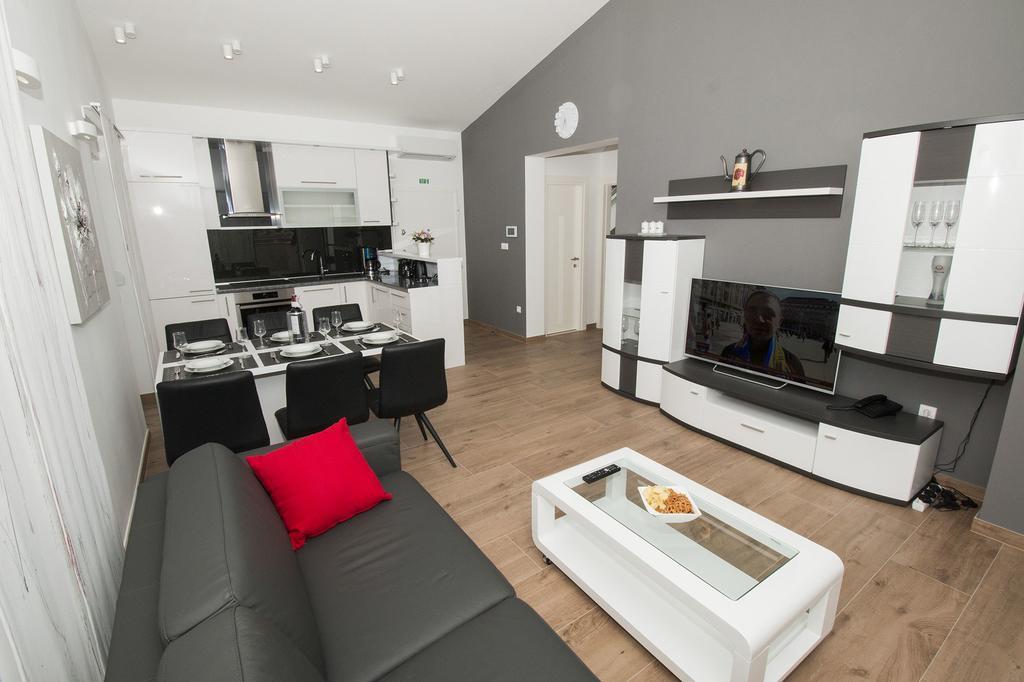 Lct Apartment Laura 奥米什 外观 照片