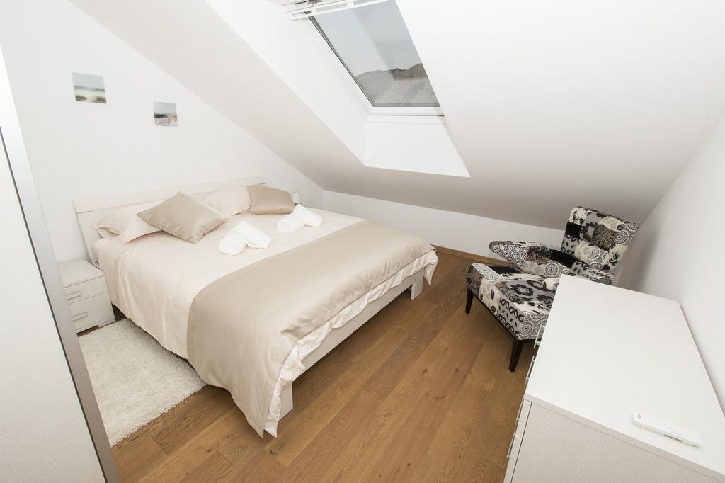 Lct Apartment Laura 奥米什 外观 照片